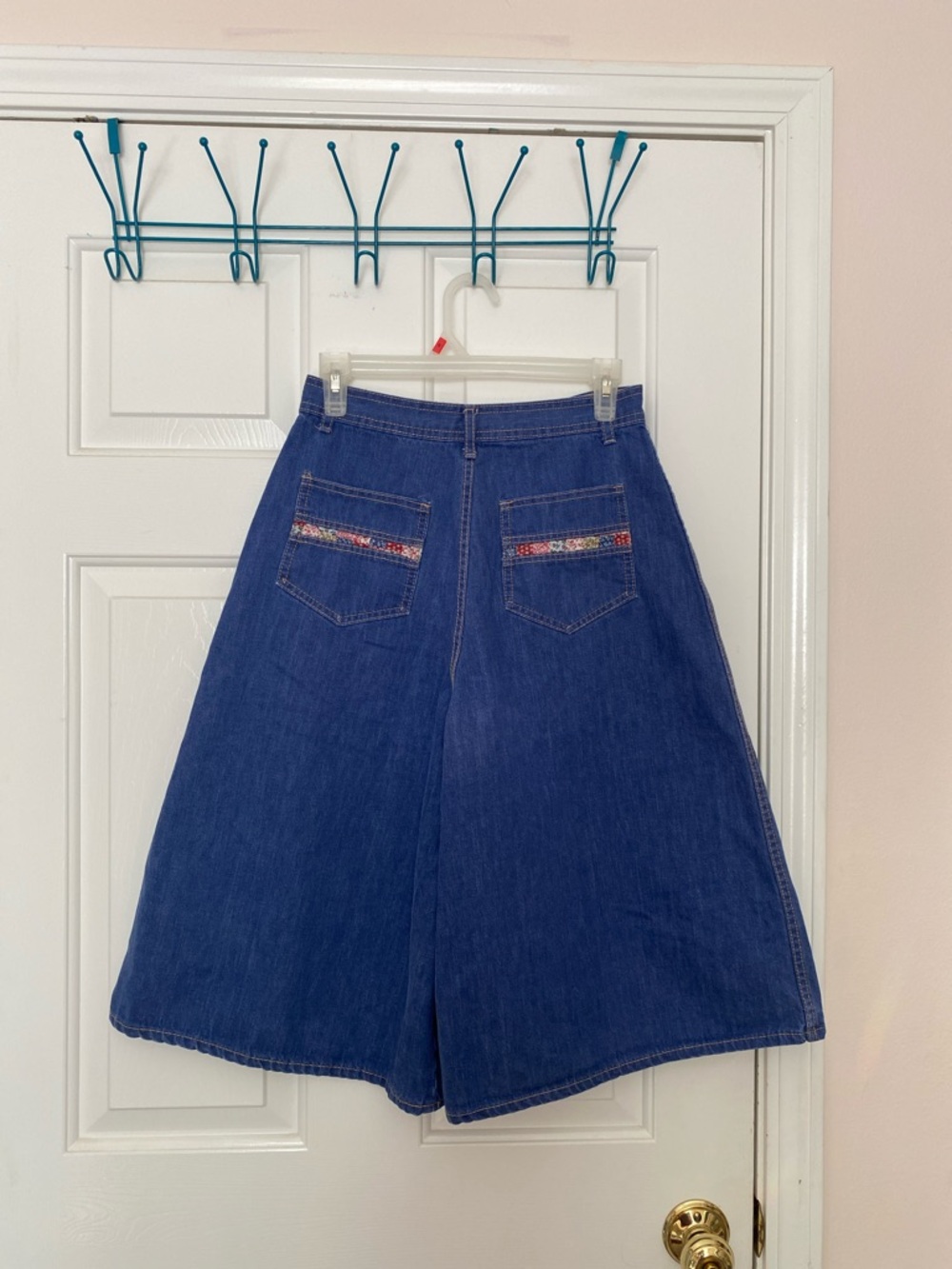 Rare vintage JNCO extra wide leg shorts